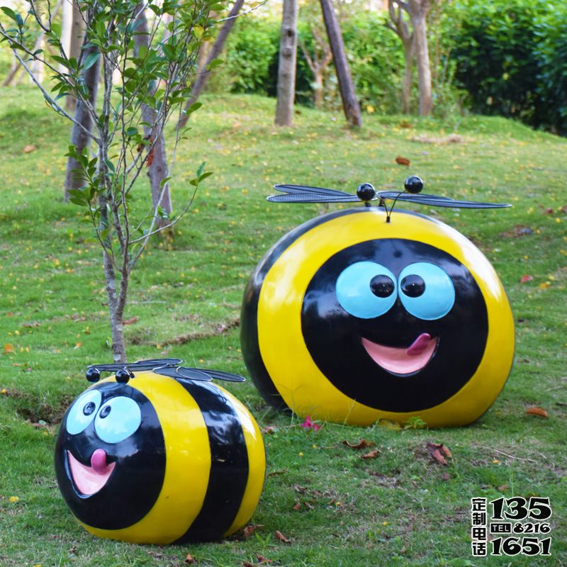 園林戶(hù)外卡通一大一小蜜蜂擺件玻璃鋼雕塑